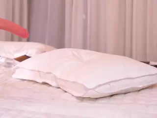 LynetteArrowsmith's Live Sex Cam Show