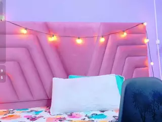 curvymaturee's Live Sex Cam Show