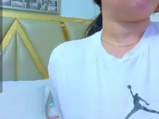 curvymaturee's Live Sex Cam Show