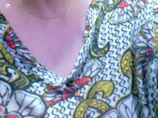 curvymaturee's Live Sex Cam Show