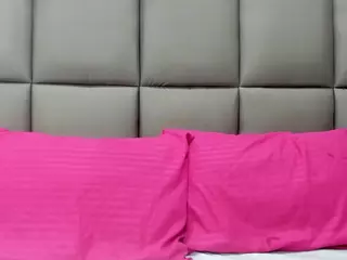 JESSY-CORTES's Live Sex Cam Show