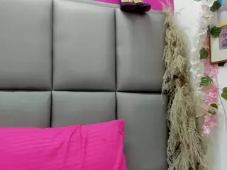 JESSY-CORTES's Live Sex Cam Show