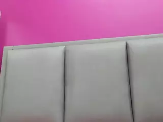 JESSY-CORTES's Live Sex Cam Show