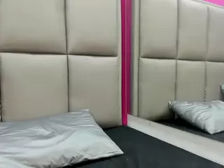 JESSY-CORTES's Live Sex Cam Show