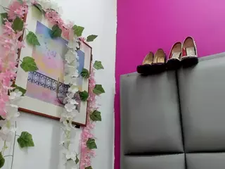 JESSY-CORTES's Live Sex Cam Show