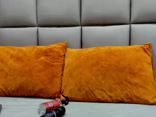 JESSY-CORTES's Live Sex Cam Show