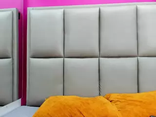 JESSY-CORTES's Live Sex Cam Show