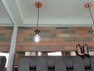 JESSY-CORTES's Live Sex Cam Show