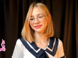 Doris's Live Sex Cam Show