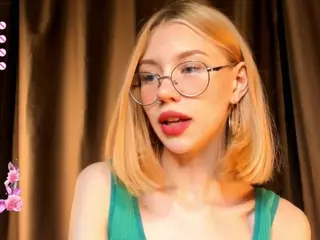 Doris's Live Sex Cam Show