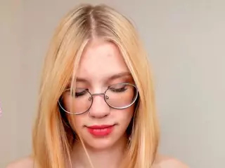 Doris's Live Sex Cam Show