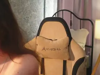 TaiteHails's Live Sex Cam Show