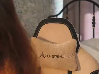 TaiteHails's Live Sex Cam Show