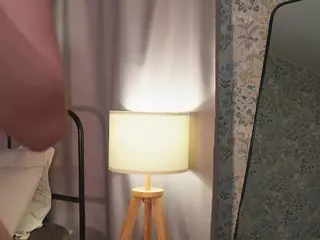 TaiteHails's Live Sex Cam Show