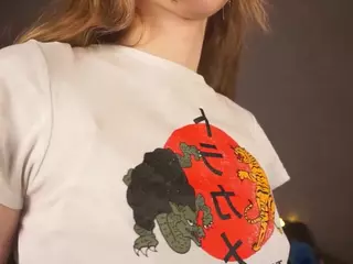 ElviaDunkum's Live Sex Cam Show