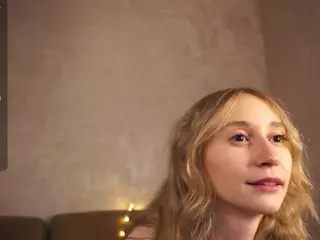 ElviaDunkum's Live Sex Cam Show