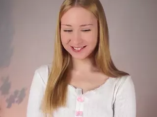 ElwynaHeckler's Live Sex Cam Show