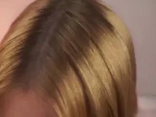 ElwynaHeckler's Live Sex Cam Show