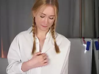 ElwynaHeckler's Live Sex Cam Show