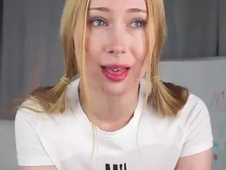 ElwynaHeckler's Live Sex Cam Show