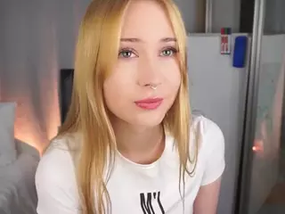 ElwynaHeckler's Live Sex Cam Show