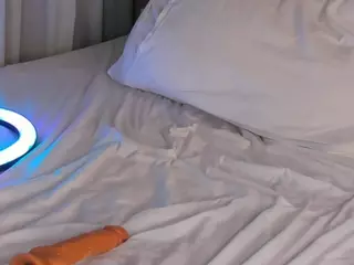 GarynBayse's Live Sex Cam Show