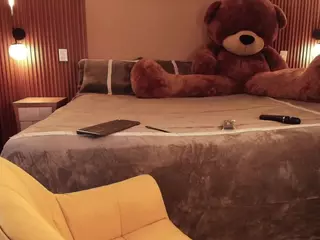 MAGIC-SCARLET's Live Sex Cam Show