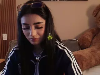 MAGIC-SCARLET's Live Sex Cam Show