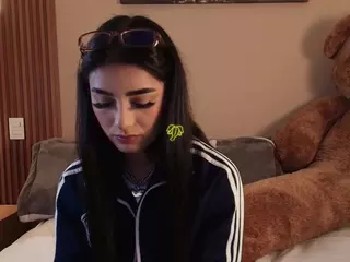 MAGIC-SCARLET's Live Sex Cam Show