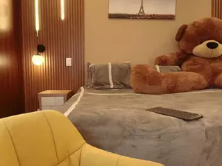 MAGIC-SCARLET's Live Sex Cam Show