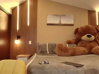 MAGIC-SCARLET's Live Sex Cam Show