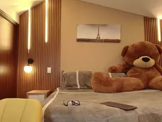 MAGIC-SCARLET's Live Sex Cam Show
