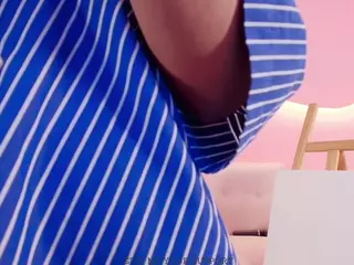 MAGIC-SCARLET's Live Sex Cam Show