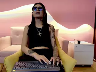 MAGIC-SCARLET's Live Sex Cam Show