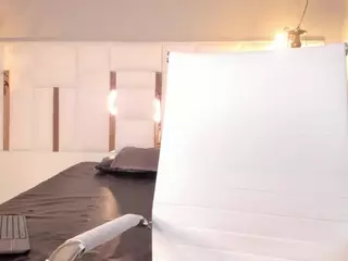 MAGIC-SCARLET's Live Sex Cam Show