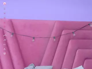 thinlittlegirl's Live Sex Cam Show
