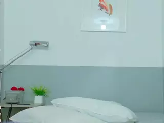 thinlittlegirl's Live Sex Cam Show