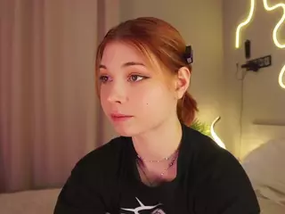 Emi's Live Sex Cam Show