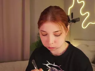 Emi's Live Sex Cam Show