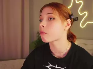 Emi's Live Sex Cam Show