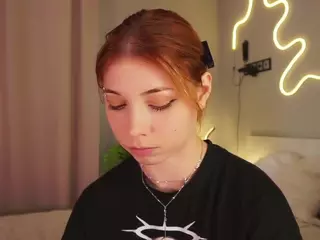 Emi's Live Sex Cam Show