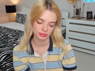 AdeleArt's Live Sex Cam Show