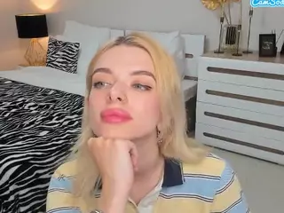 AdeleArt's Live Sex Cam Show