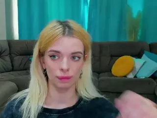 AdeleArt's Live Sex Cam Show