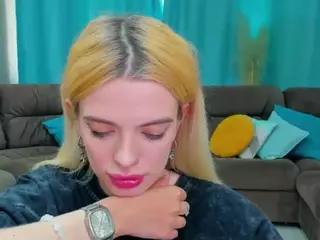 AdeleArt's Live Sex Cam Show
