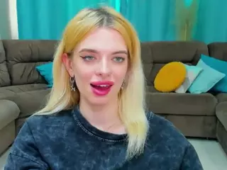 AdeleArt's Live Sex Cam Show