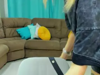 AdeleArt's Live Sex Cam Show
