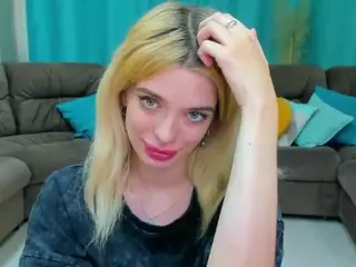 AdeleArt's Live Sex Cam Show