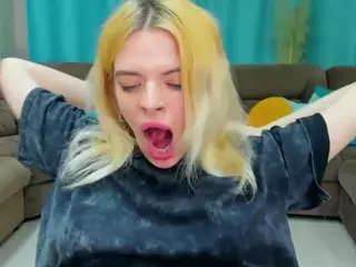 AdeleArt's Live Sex Cam Show