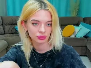 AdeleArt's Live Sex Cam Show